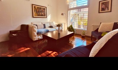 VENTA CASA DE 3 DORMITORIOS EN PUNTA CARRETAS