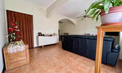 VENTA CASA DE 4 DORMITORIOS EN BUCEO