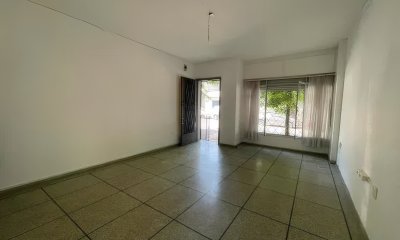 VENTA PH DE 1 DORMITORIO PRÓXIMO A TRES CRUCES