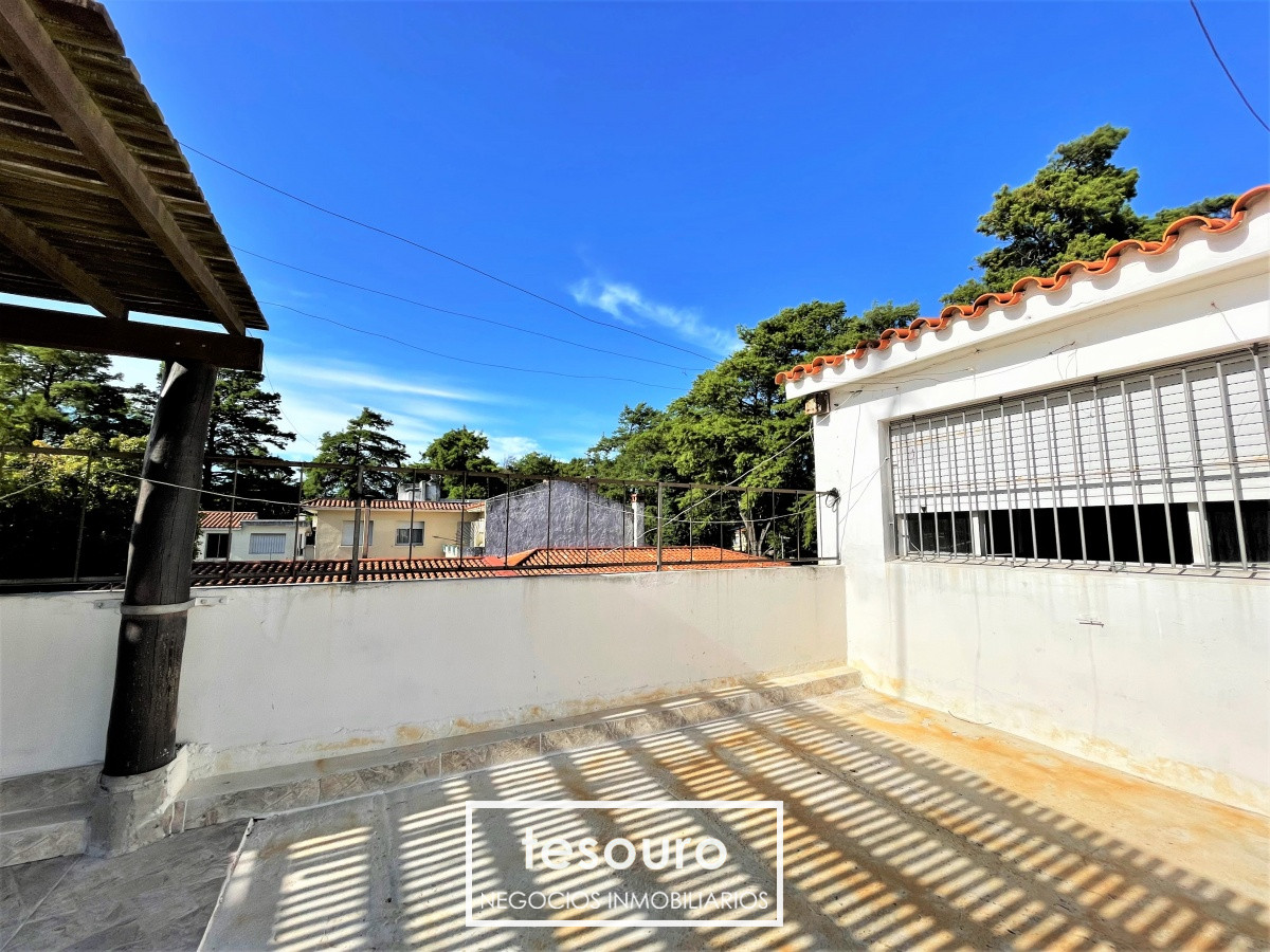 Local Comercial ID.3085 - VENTA DE LOCAL COMERCIAL + APTO - PUNTA GORDA