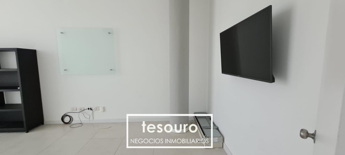 Local Comercial ID.4180 - Venta de Local Comercial en Punta del Este