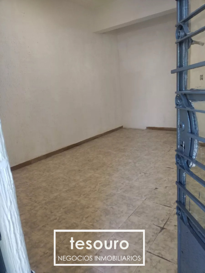 Local Comercial ID.4527 - ALQUILER Y VENTA DE LOCAL COMERCIAL PROXIMO A SMI