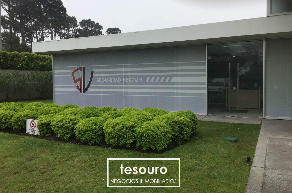 Local Comercial ID.4180 - Venta de Local Comercial en Punta del Este