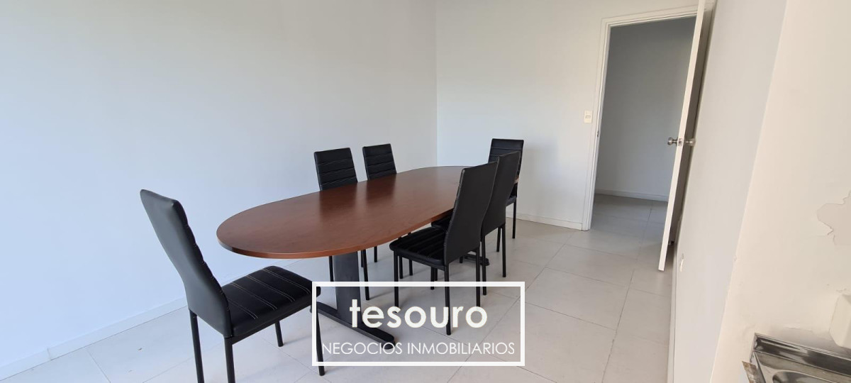 Local Comercial ID.4180 - Venta de Local Comercial en Punta del Este