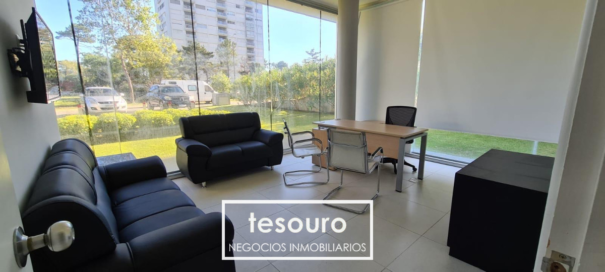 Local Comercial ID.4180 - Venta de Local Comercial en Punta del Este