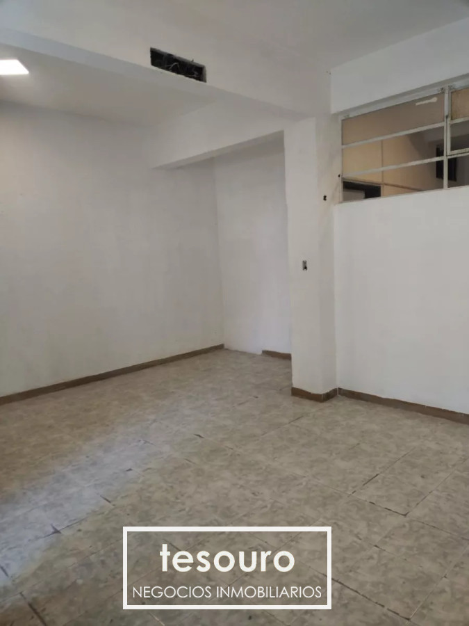 Local Comercial ID.4527 - ALQUILER Y VENTA DE LOCAL COMERCIAL PROXIMO A SMI