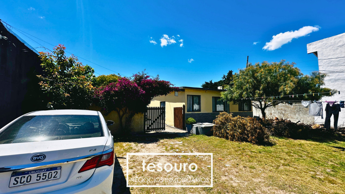 Terreno ID.5197 - VENTA TERRENO CON 2 CASAS Y BARBACOA EN CARRASCO NORTE