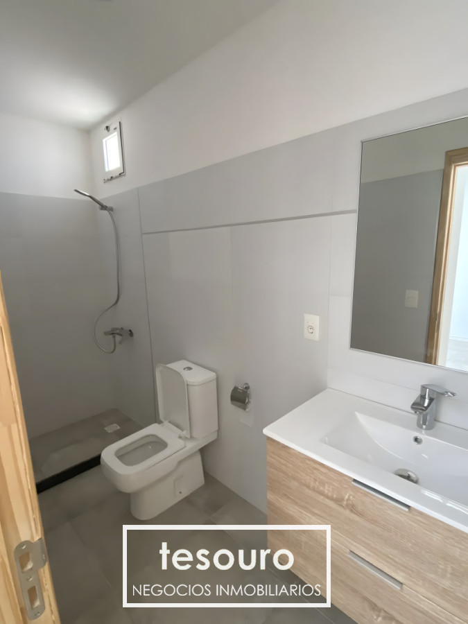 Apartamento ID.5379 - ALQUILER APARTAMENTO TIPO LOFT SIN GASTOS COMUNES EN POCITOS