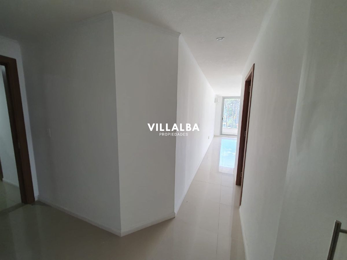 Apartamento ID.4094 - A ESTRENAR. VENTA. Apartamento 2 Dormitorios 2 baños  Edificio Roosevelt Avenue