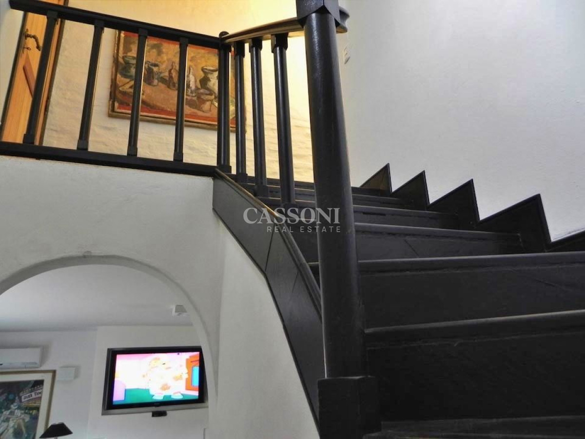 Casa ID.1676 - VENTA O ALQUILER ANUAL CASA 7 DORMITORIOS  EN LA BARRA .