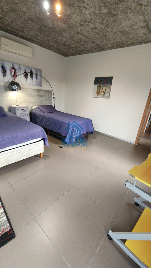 Casa ID.235 - VENTA CASA 4 DORMITORIOS EN BARRIO PRIVADO PUNTA DEL ESTE 