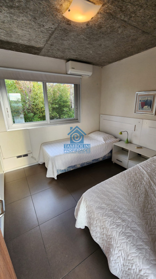 Casa ID.235 - VENTA CASA 4 DORMITORIOS EN BARRIO PRIVADO PUNTA DEL ESTE 