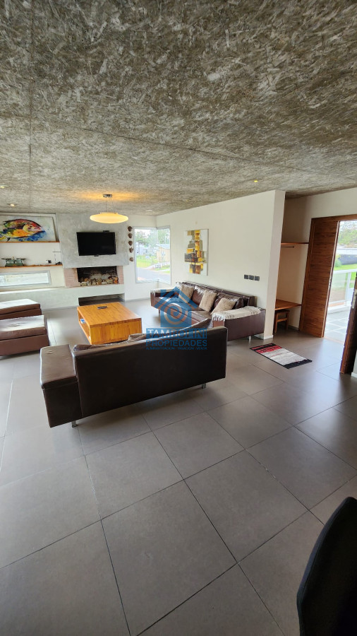 Casa ID.235 - VENTA CASA 4 DORMITORIOS EN BARRIO PRIVADO PUNTA DEL ESTE 