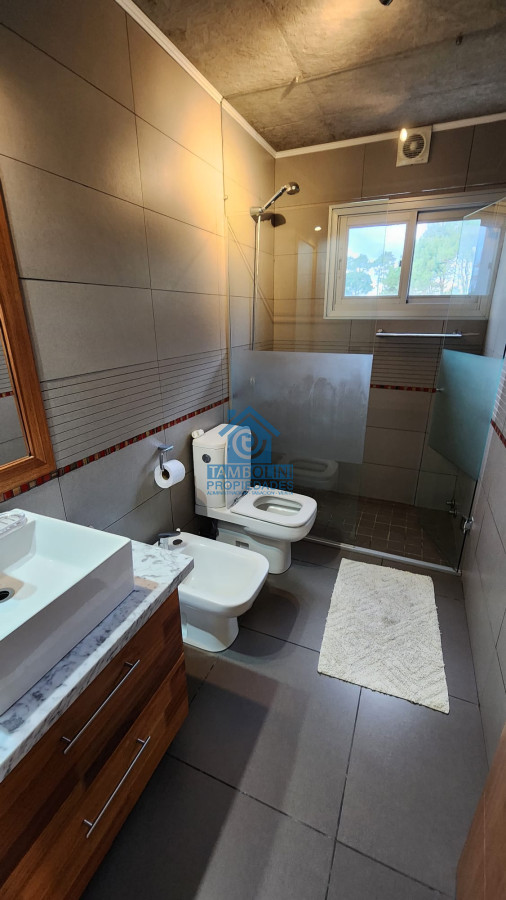 Casa ID.235 - VENTA CASA 4 DORMITORIOS EN BARRIO PRIVADO PUNTA DEL ESTE 