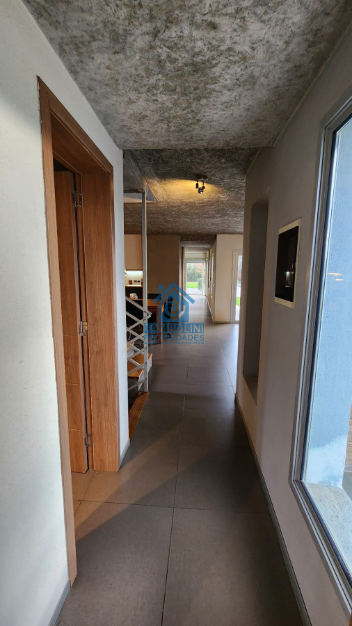 Casa ID.235 - VENTA CASA 4 DORMITORIOS EN BARRIO PRIVADO PUNTA DEL ESTE 