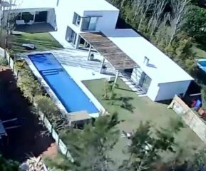 Venta de CASA de 320 m2 edificados con 4 Dormitorios y 853 m2 de terreno en barrio Privado de PUNTA DEL ESTE