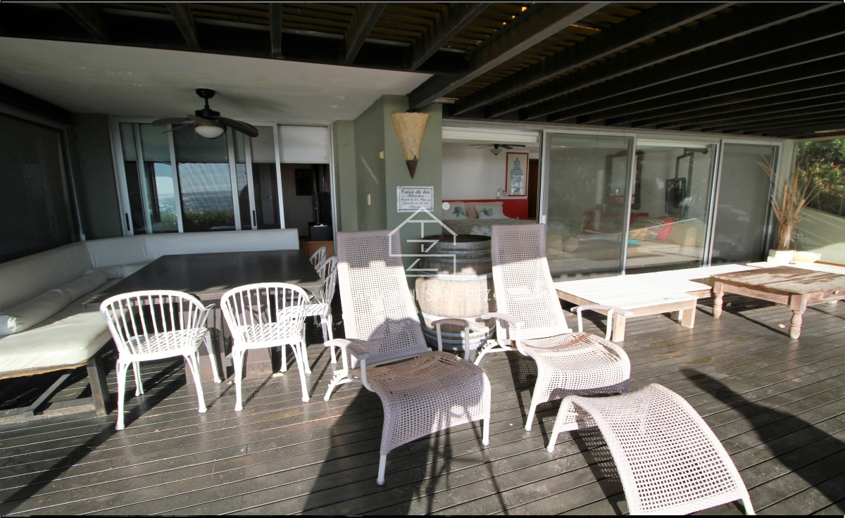 Apartamento ID.1641 - Venta Apartamento en Punta Ballena con una vista cautivadora. 2 dormitorios ,2 baños + dependencia de servicio.