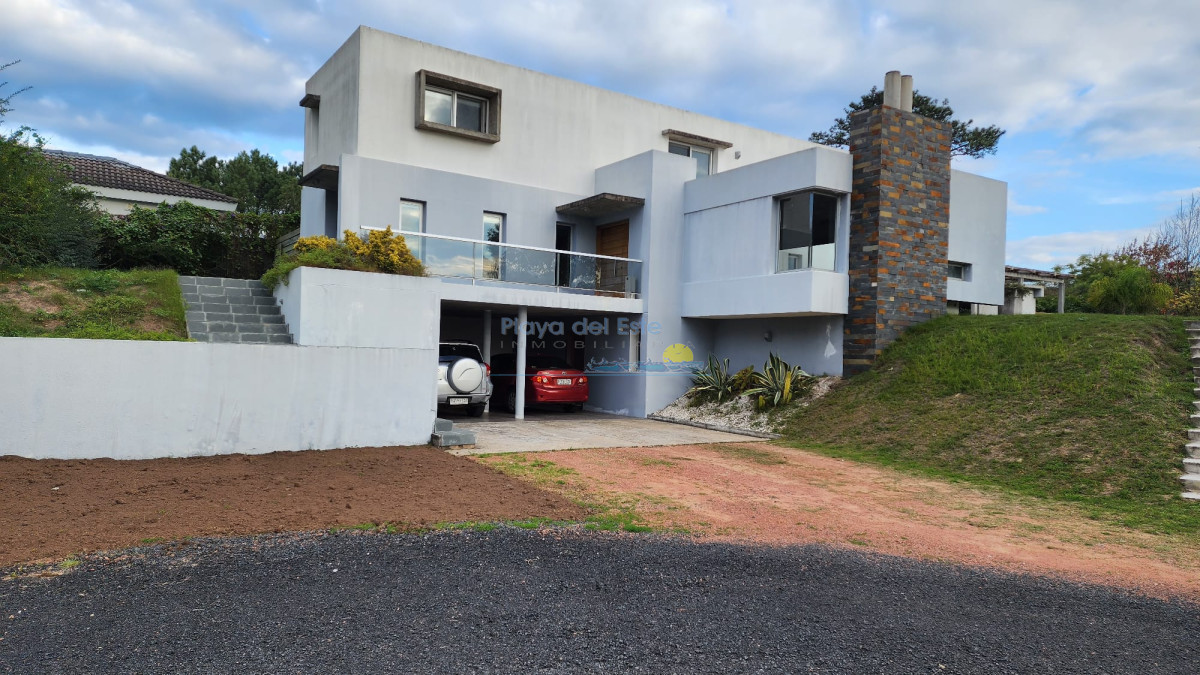 VENTA CASA 4 DORMITORIOS EN BARRIO PRIVADO LA RESIDENCE PUNTA DEL ESTE  - Inmobiliaria Playa del Este