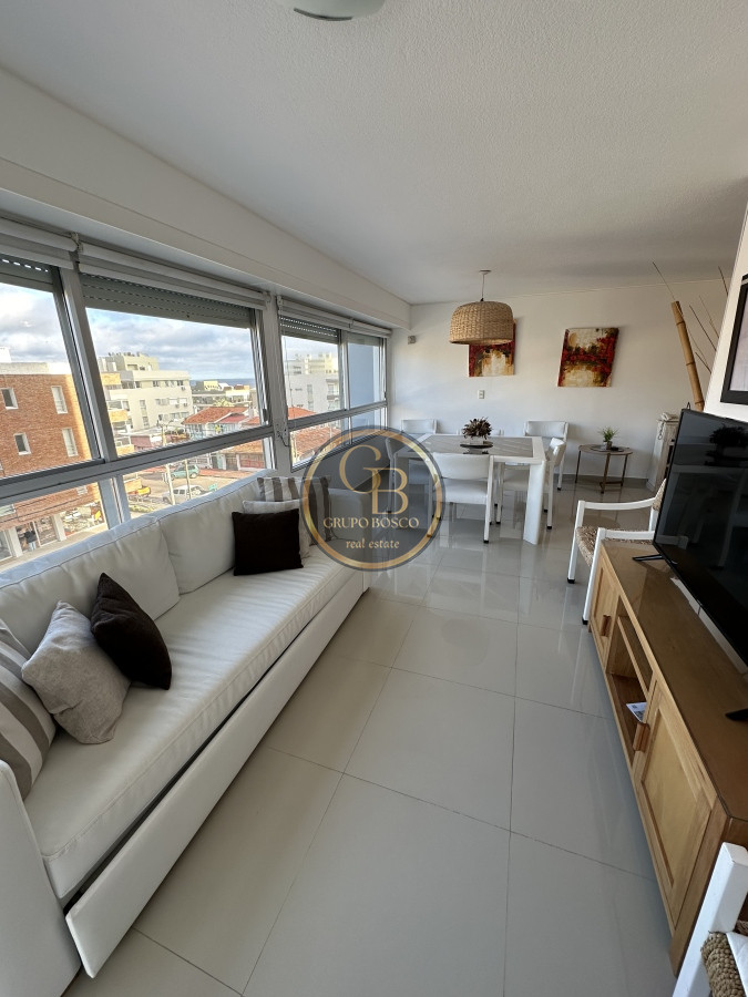 Apartamento ID.1069 - En venta y alquiler temporario apartamento de 2 dormitorios y 2 baños. Península-Punta del Este.