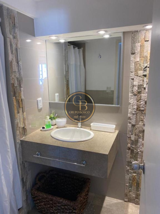 Apartamento ID.1069 - En venta y alquiler temporario apartamento de 2 dormitorios y 2 baños. Península-Punta del Este.