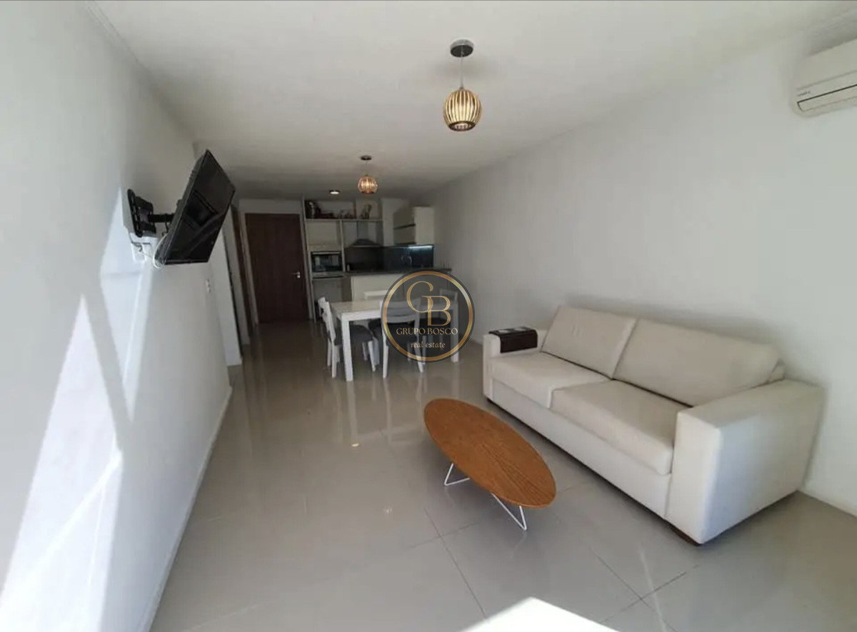 Apartamento ID.1372 - Alquiler Anual 