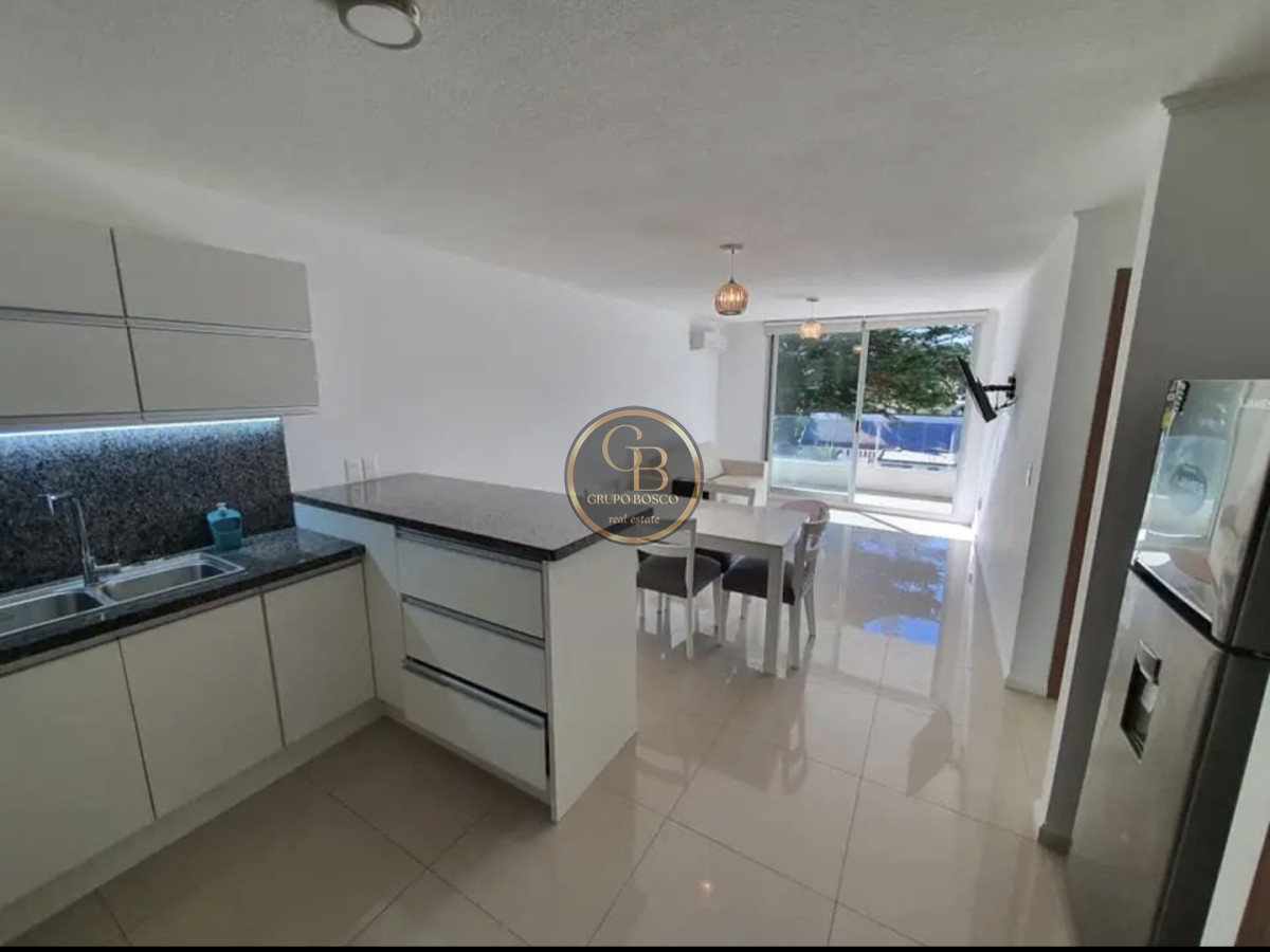 Apartamento ID.1372 - Alquiler Anual 