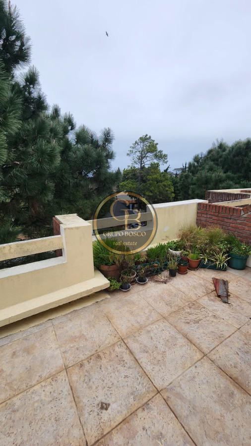 Apartamento ID.1221 - Apartamento en Venta y Alquiler Anual, Barrio Las Delicias 