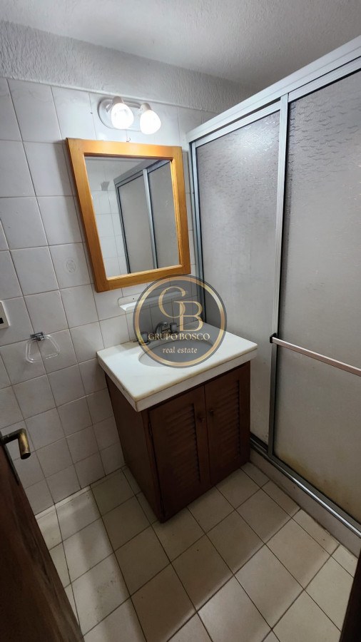 Apartamento ID.1221 - Apartamento en Venta y Alquiler Anual, Barrio Las Delicias 