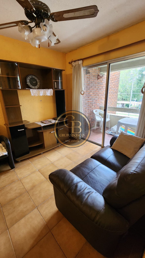 Apartamento ID.1221 - Apartamento en Venta y Alquiler Anual, Barrio Las Delicias 