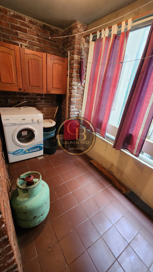 Apartamento ID.1221 - Apartamento en Venta y Alquiler Anual, Barrio Las Delicias 