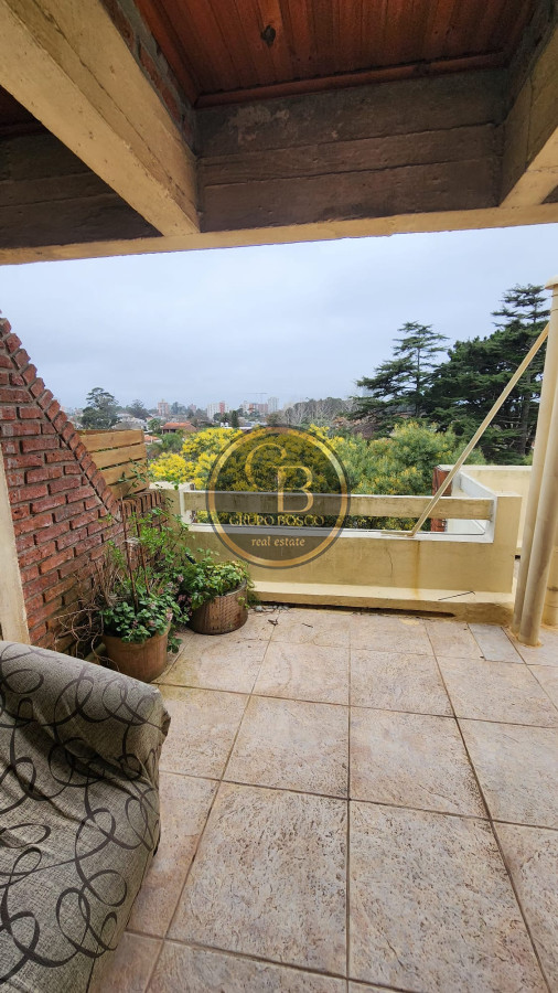 Apartamento ID.1221 - Apartamento en Venta y Alquiler Anual, Barrio Las Delicias 