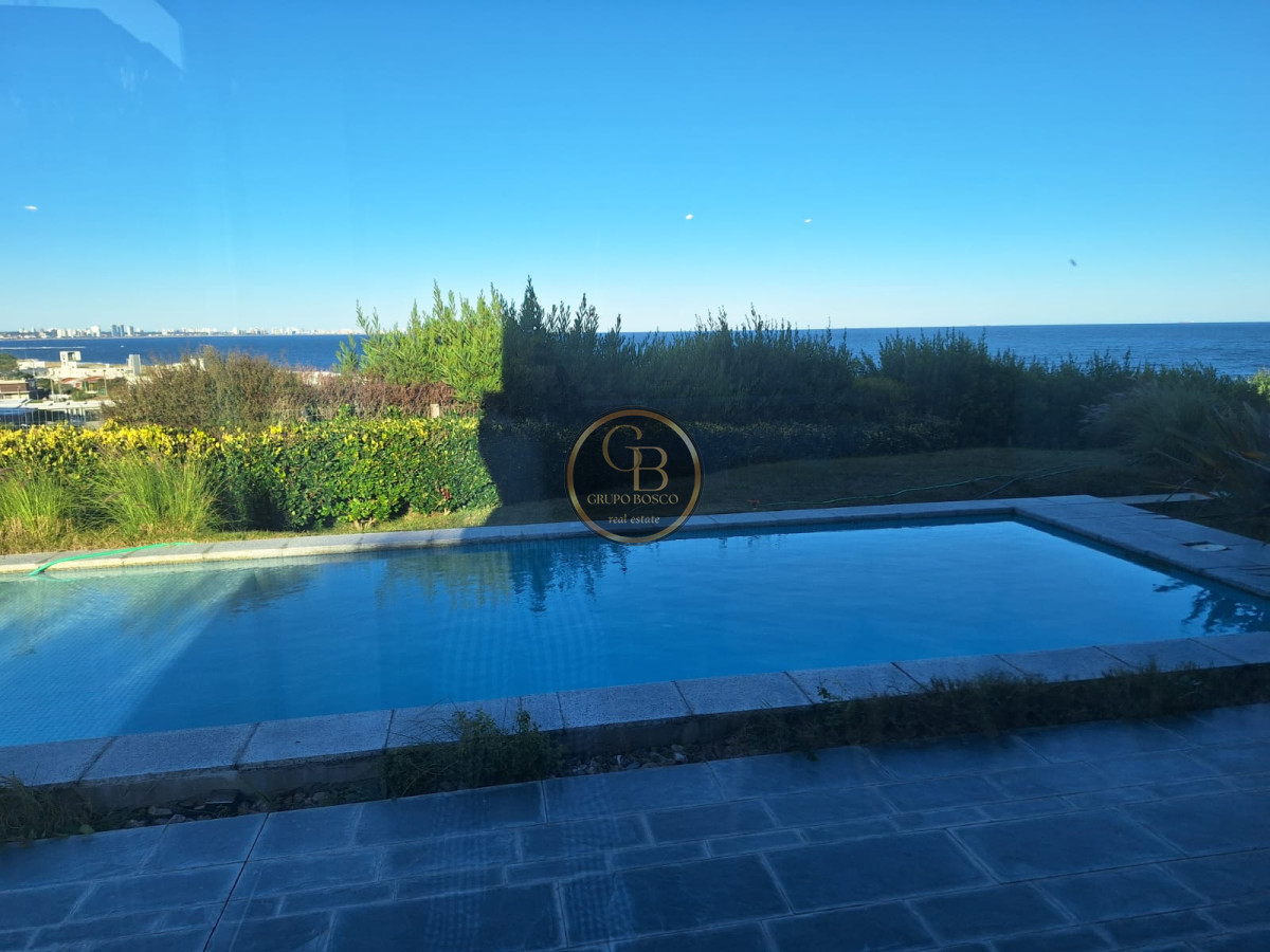 Apartamento ID.886 - ALQUILER ANUAL  ESPECTACULAR   DUPLEX   3 DORMITORIOS EDIFICIO SIERRA BALLENA 
