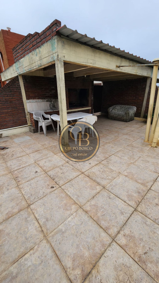 Apartamento ID.1221 - Apartamento en Venta y Alquiler Anual, Barrio Las Delicias 