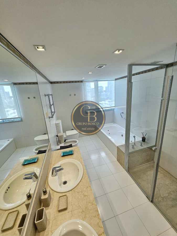 Apartamento ID.1328 - LEPARC 1 Alquiler Temporal Primera Linea Brava