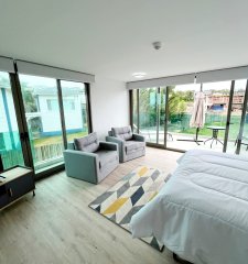 En venta y alquiler anual, monoambientes en Syrah Premium