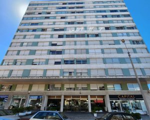 HERMOSO APARTAMENTO RECICLADO A NUEVO, IMPECABLE ESTADO.