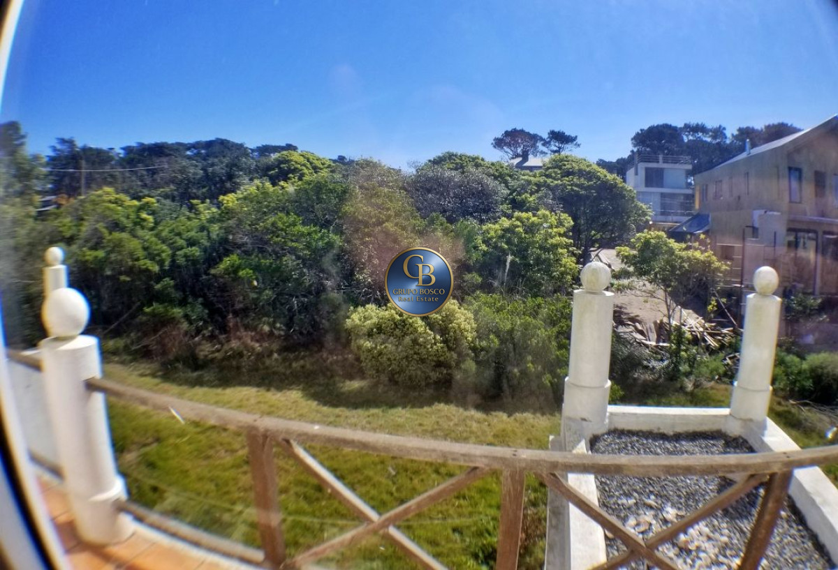 Casa ID.263 -  Montoya. Hermosa residencia con vista al mar.