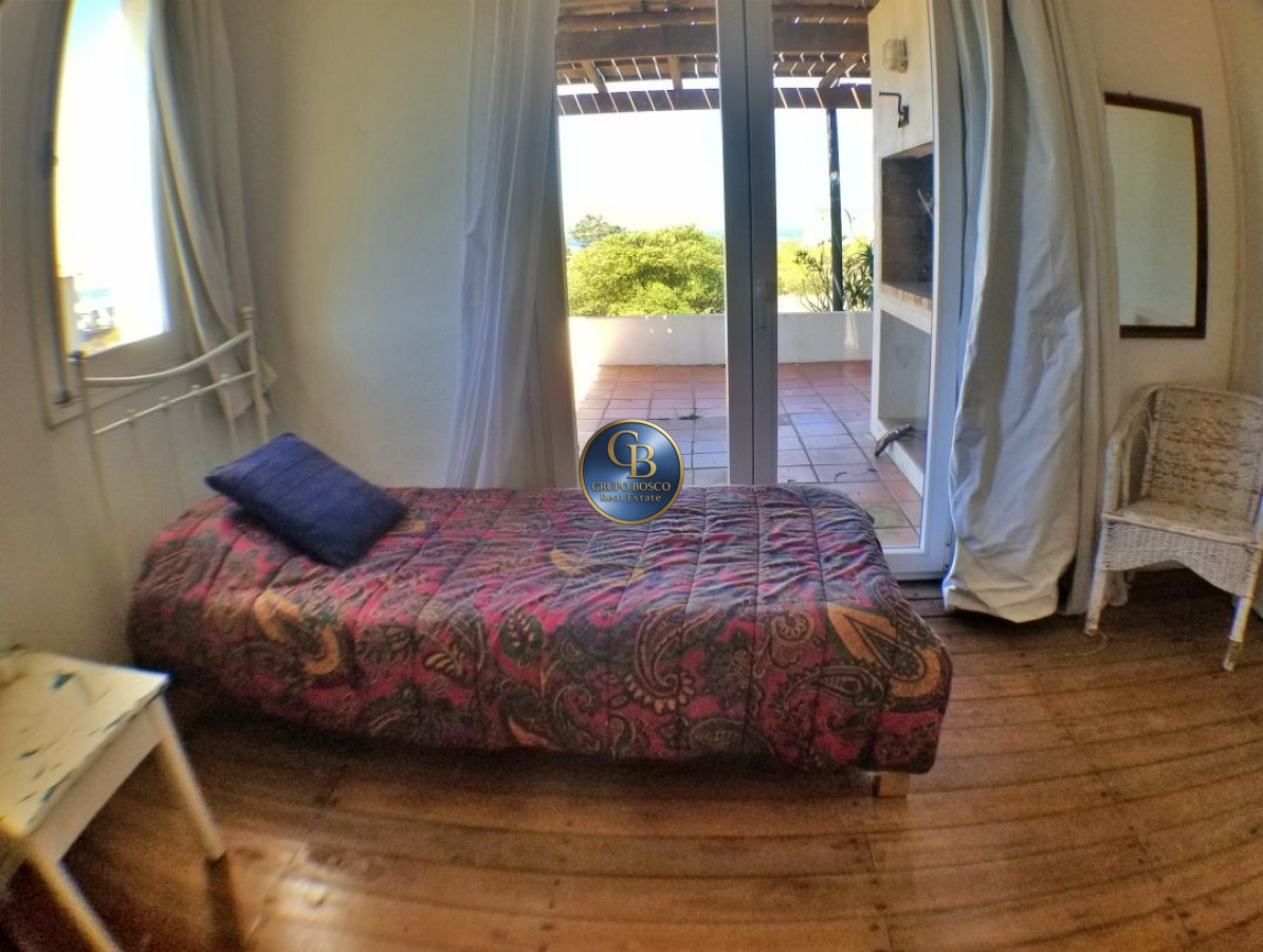 Casa ID.263 -  Montoya. Hermosa residencia con vista al mar.