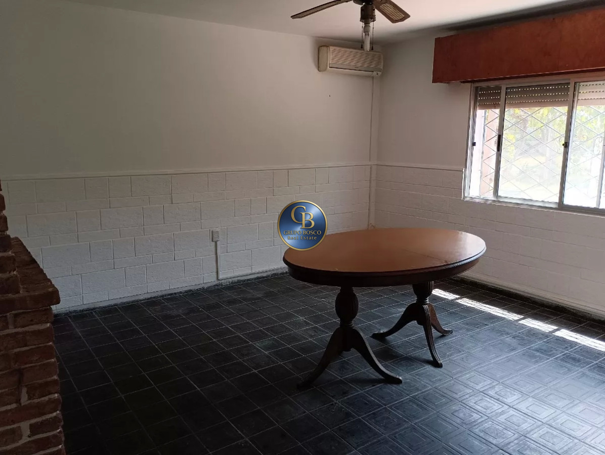 Casa ID.1203 - Venta de casa con 4 dormitorios en zona Marindia 