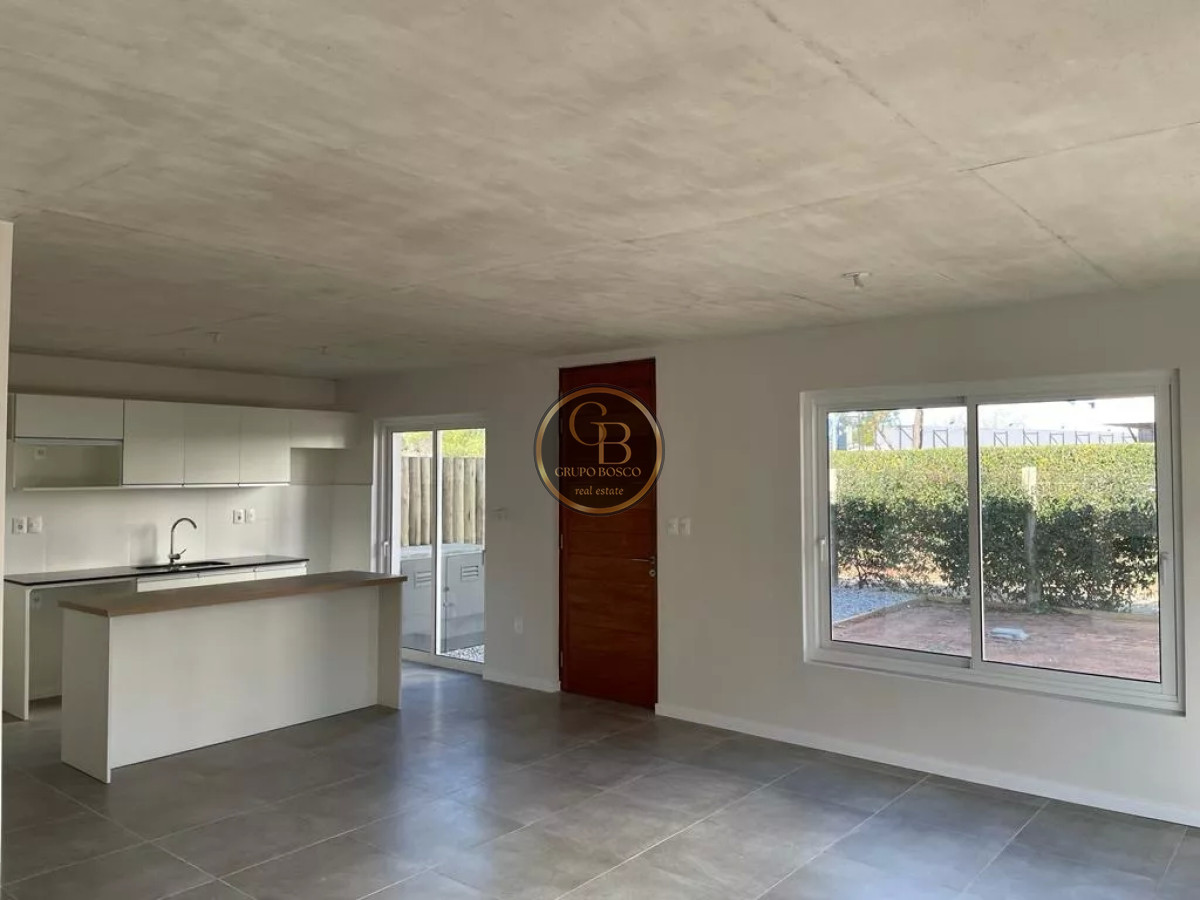 Casa ID.1201 - Venta de Unidad N4 Duplex en complejo con 3 dormitorios Zona Barra de Carrasco