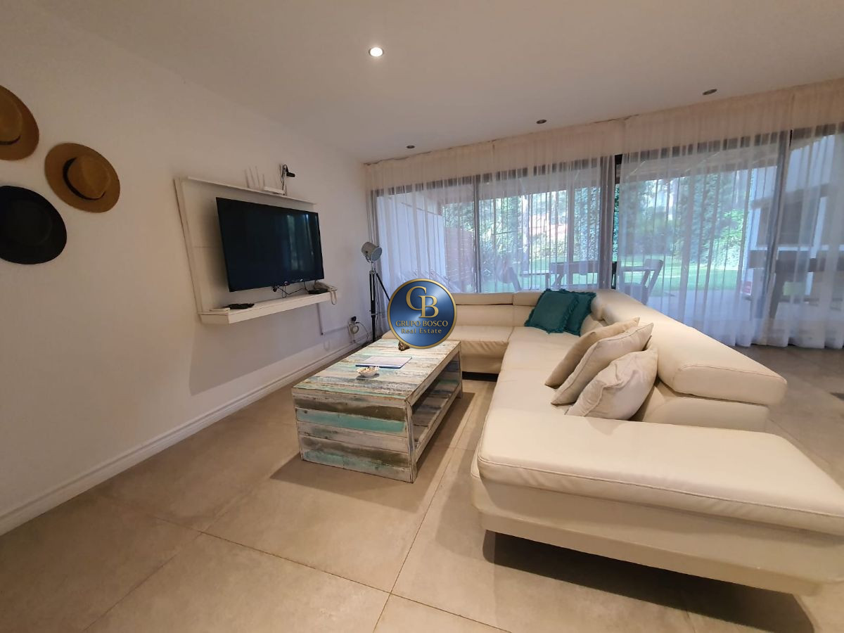 Casa ID.377 - CASA VENTA 4 DORMITORIOS 4 BAñOS COMPLEJO SOLANAS 