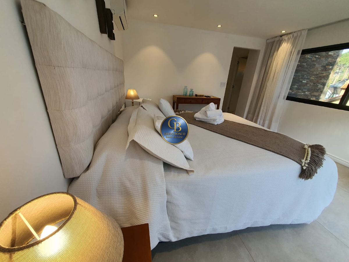 Casa ID.377 - CASA VENTA 4 DORMITORIOS 4 BAñOS COMPLEJO SOLANAS 