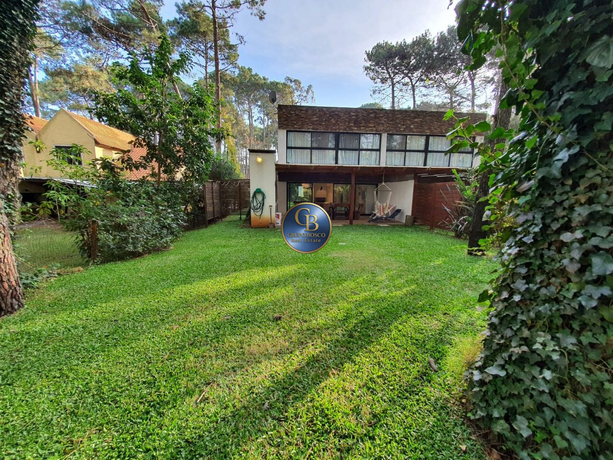 Casa ID.377 - CASA VENTA 4 DORMITORIOS 4 BAñOS COMPLEJO SOLANAS 