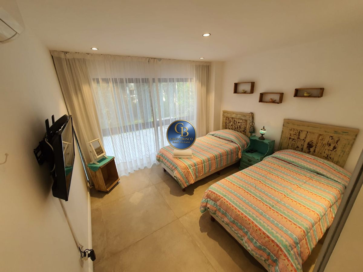 Casa ID.377 - CASA VENTA 4 DORMITORIOS 4 BAñOS COMPLEJO SOLANAS 