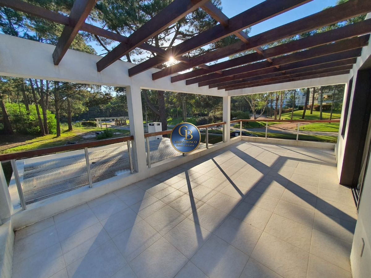 Casa ID.359 - Venta, Moderna Casa Solanas Vacation Club.