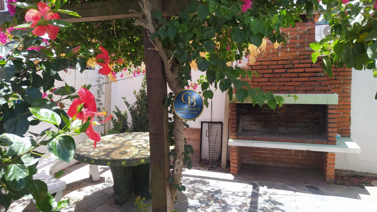 Casa ID.1258 - Exelente casa Atlántida 