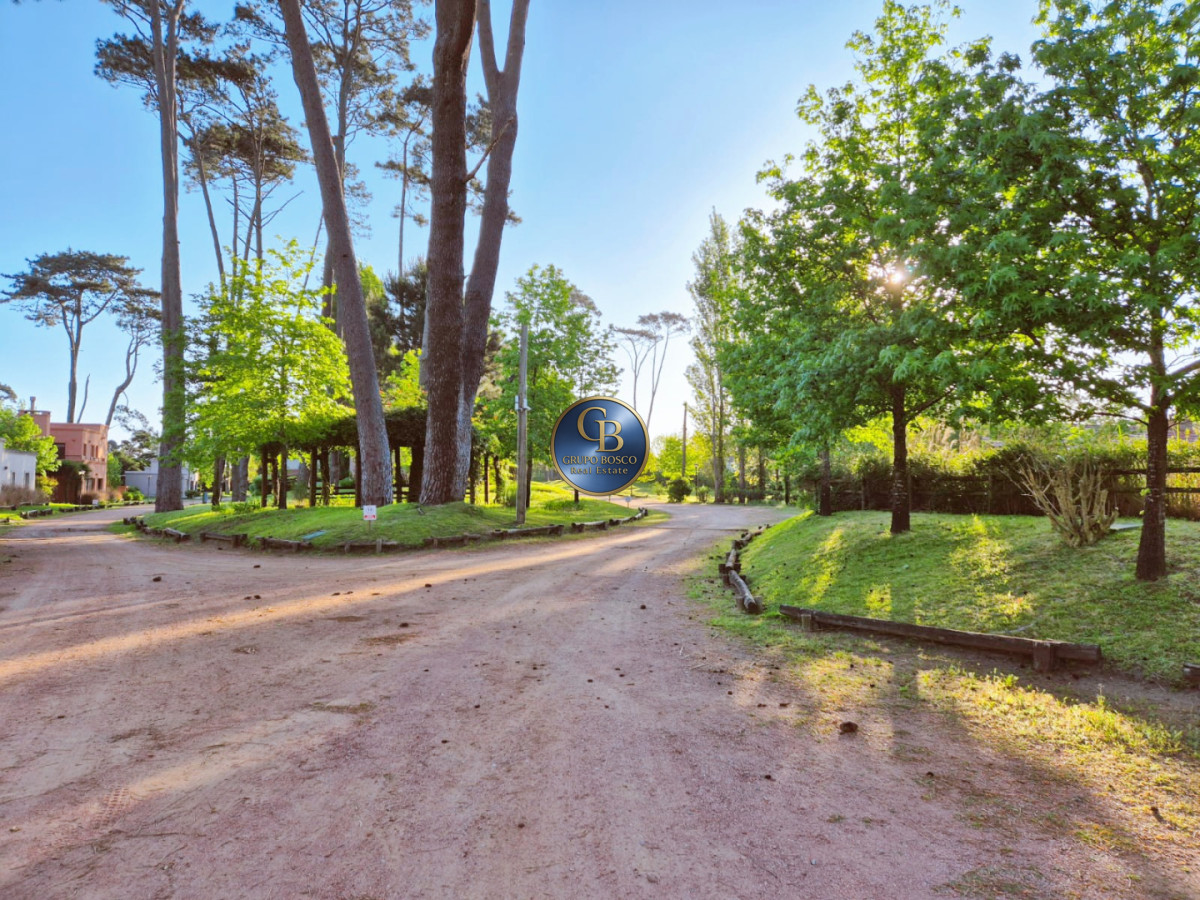 Casa ID.1461 - Alquiler o Venta,Hermosa Casa en B° privado.
