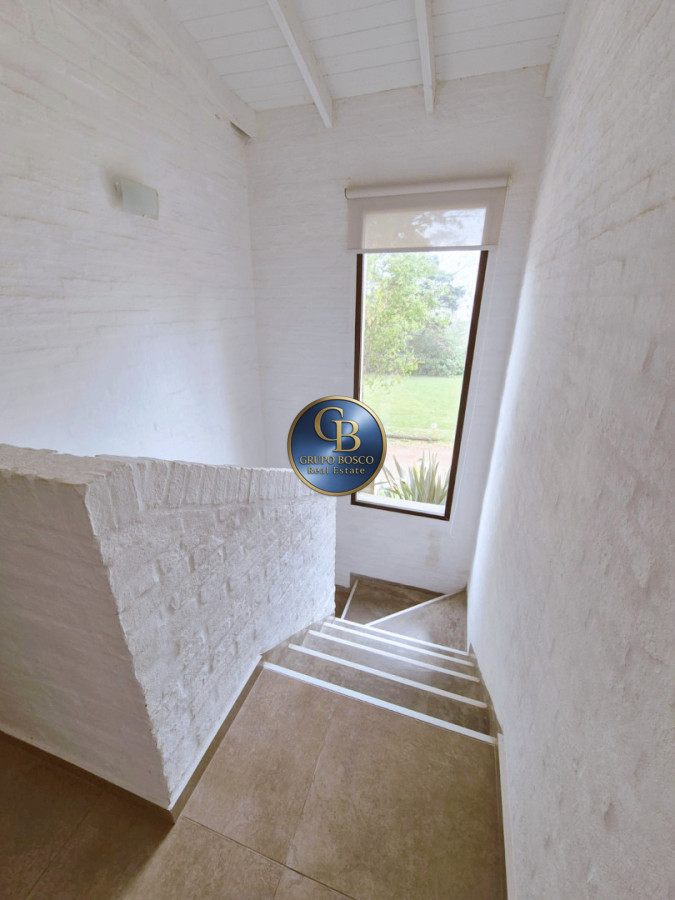 Casa ID.1461 - Alquiler o Venta,Hermosa Casa en B° privado.