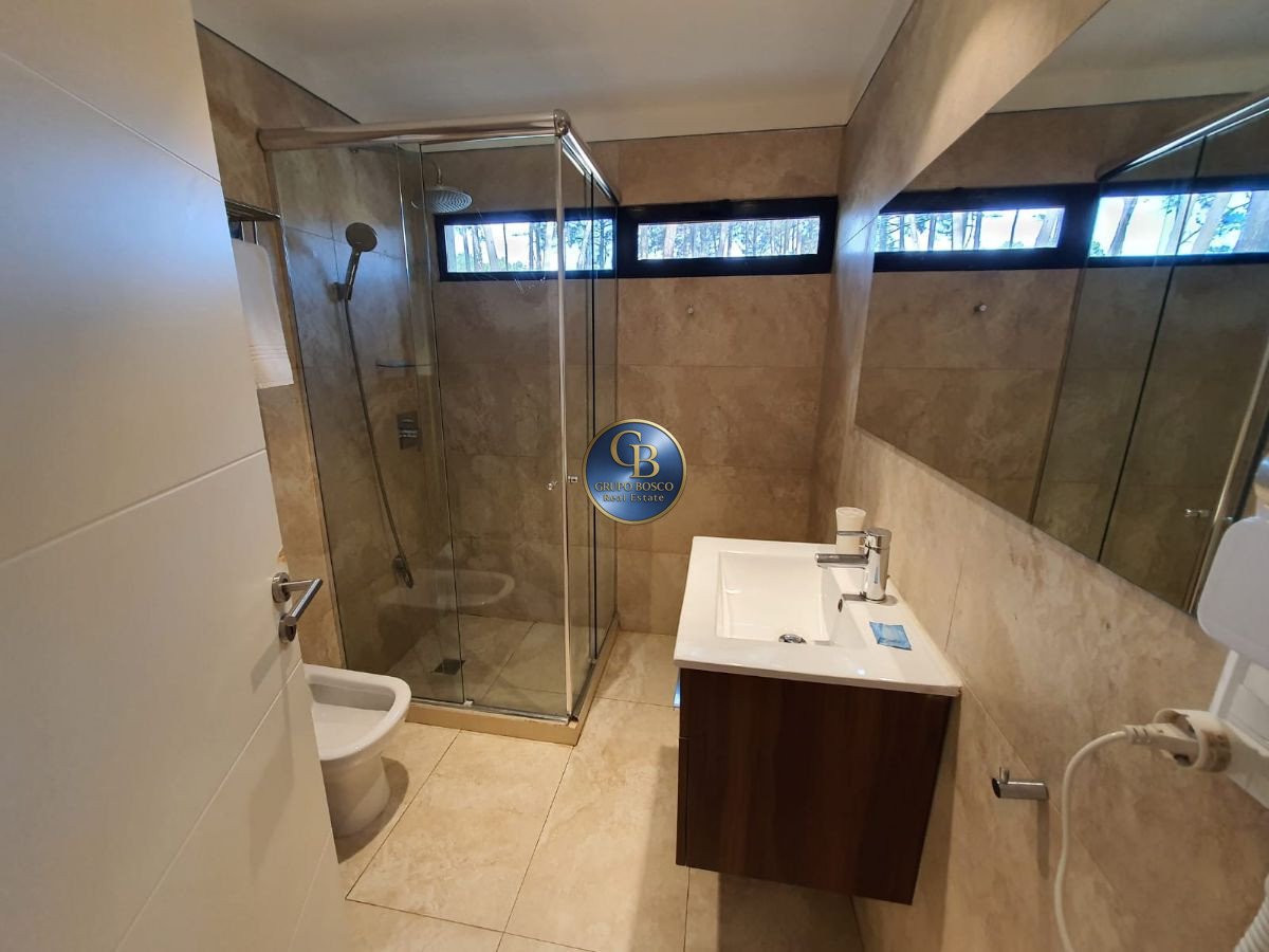Casa ID.377 - CASA VENTA 4 DORMITORIOS 4 BAñOS COMPLEJO SOLANAS 