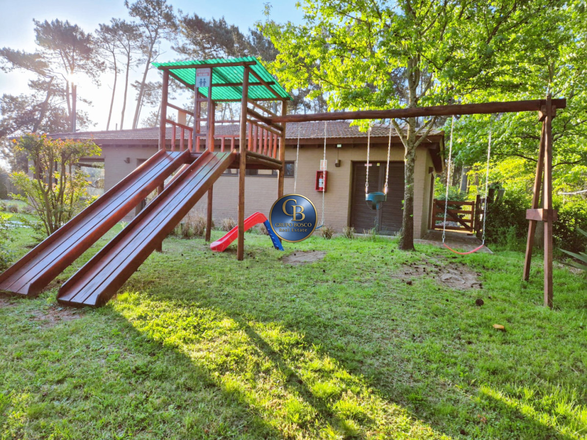 Casa ID.1461 - Alquiler o Venta,Hermosa Casa en B° privado.